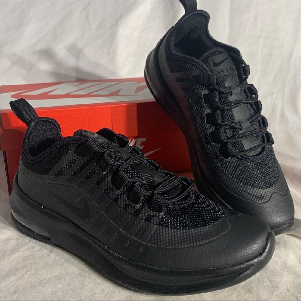 Nike Air Max Axis Triple‎ Black Shoes New With Box Womans